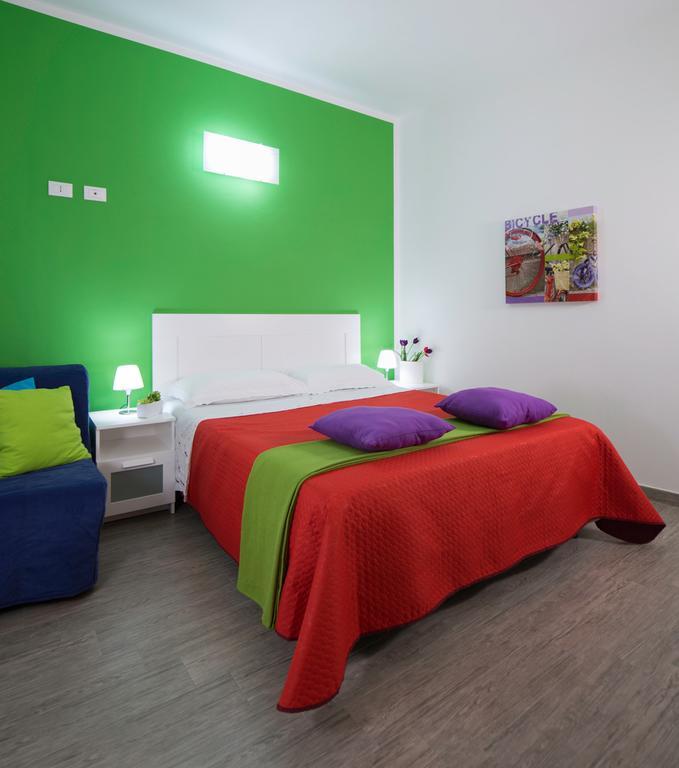Arricampati Airport Rooms & Bringo Car Rental คารินิ ภายนอก รูปภาพ